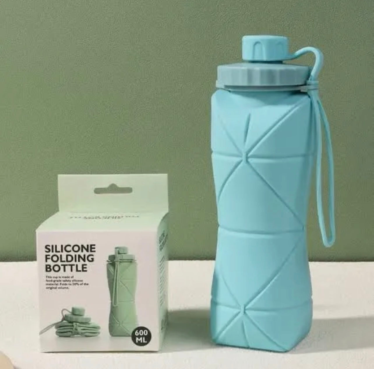 600ml Foldable Silicone Water Bottle – UltraSlim, Leak-Proof & Lightweight – Portable & Collapsible