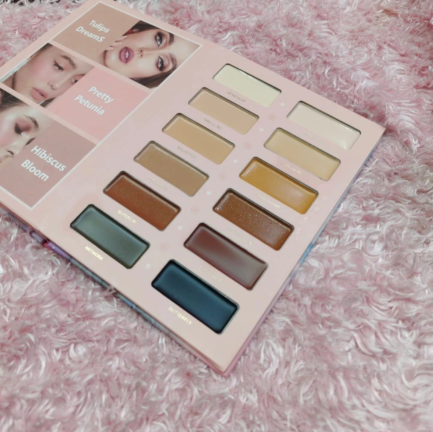4 IN 1 MAKEUP PALETTE